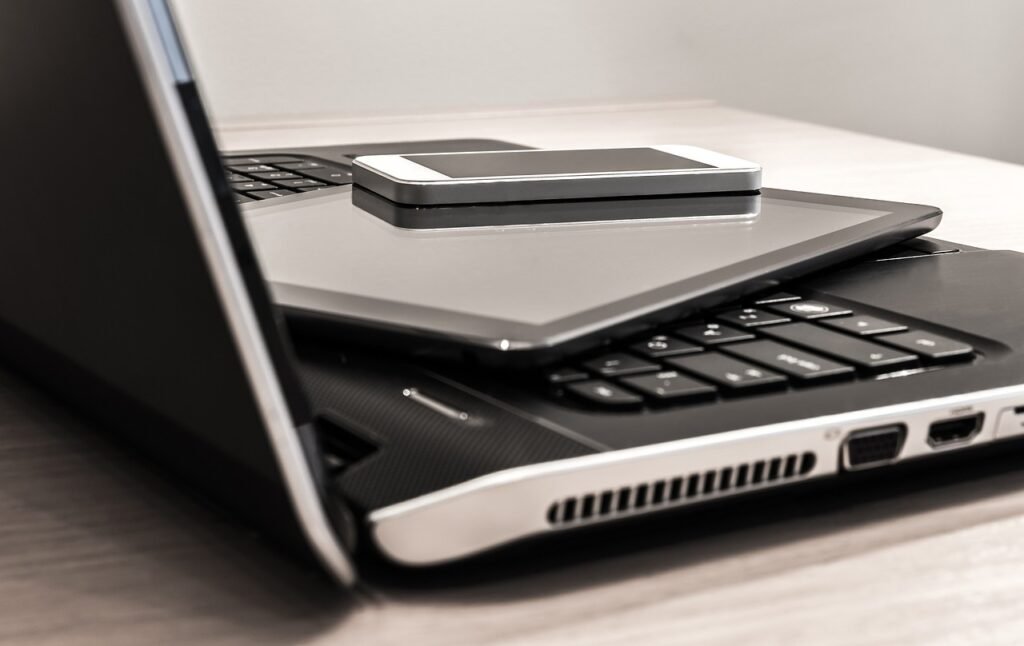electronics-technology-devices-6801339 electronics, technology, devices-6801339.jpg
